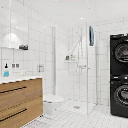 Apartment 2 Cozy Near Airport Free Parking *