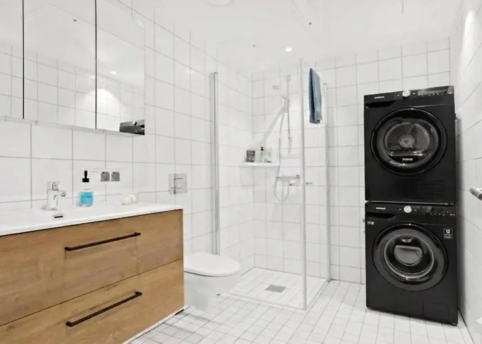 Apartment 2 Cozy Near Airport Free Parking *